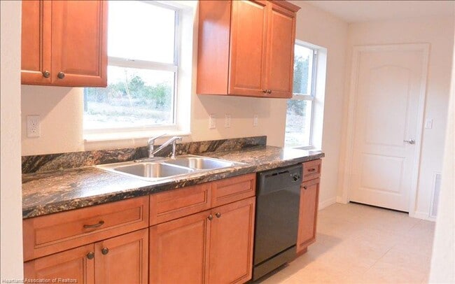 Building Photo - Three Bedroom-Two Bath-Single Family home-...