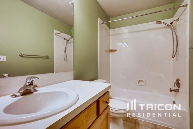 Building Photo - 2456 S 1475 W