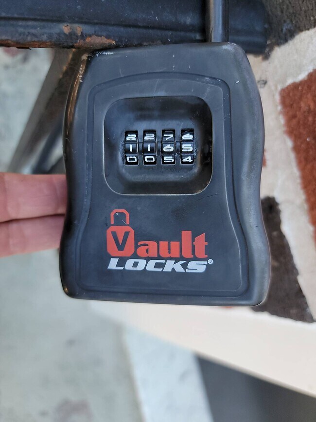 Building Photo - 534 New Lots Ave