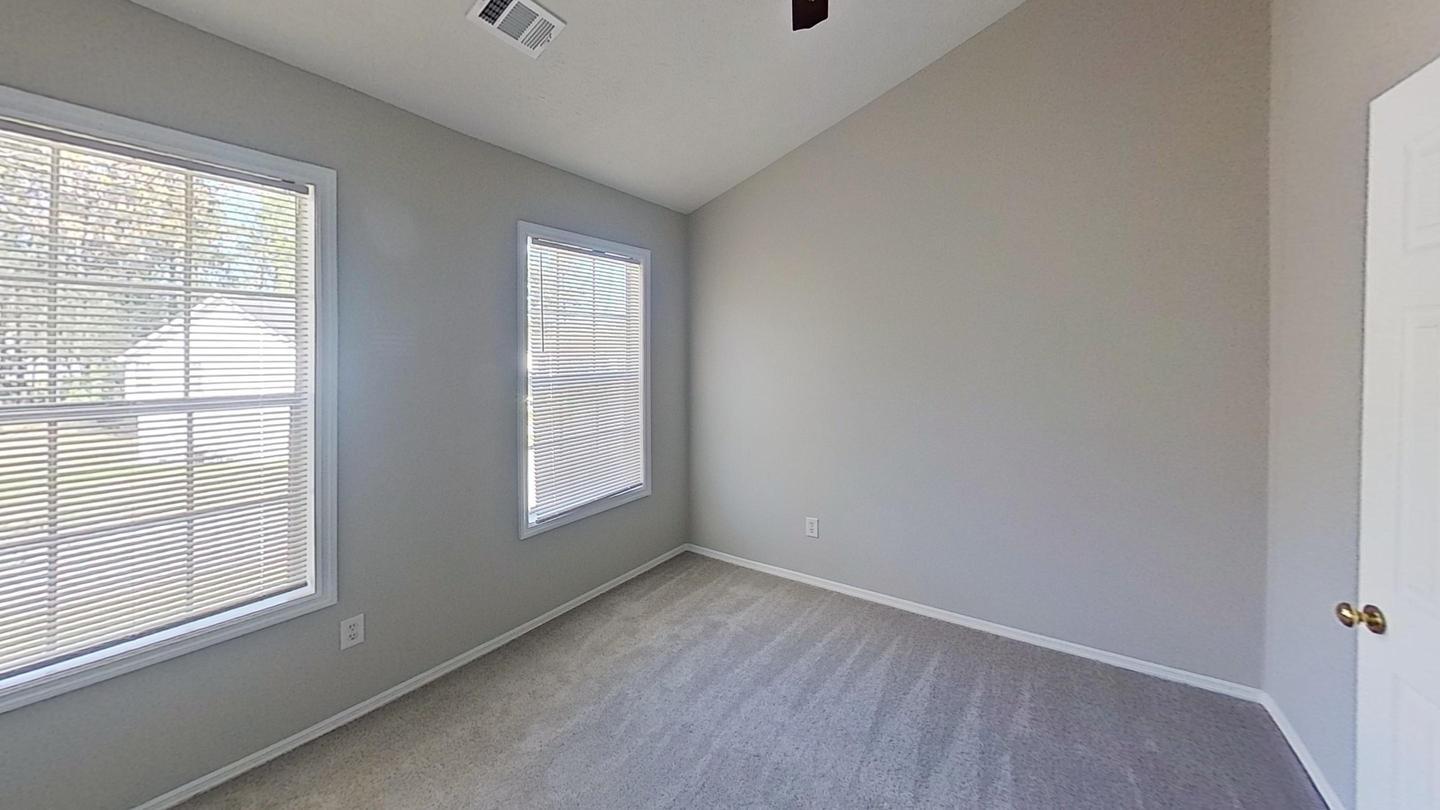 Building Photo - Spacious Lithonia Gem in a Quiet Community