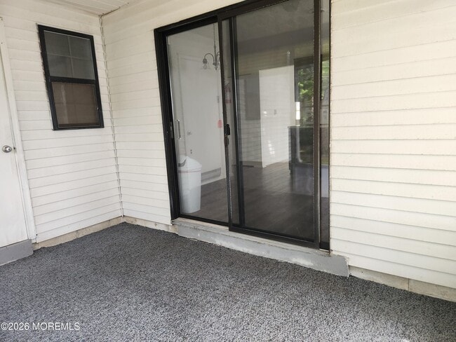 Building Photo - 206 Yorktowne Dr
