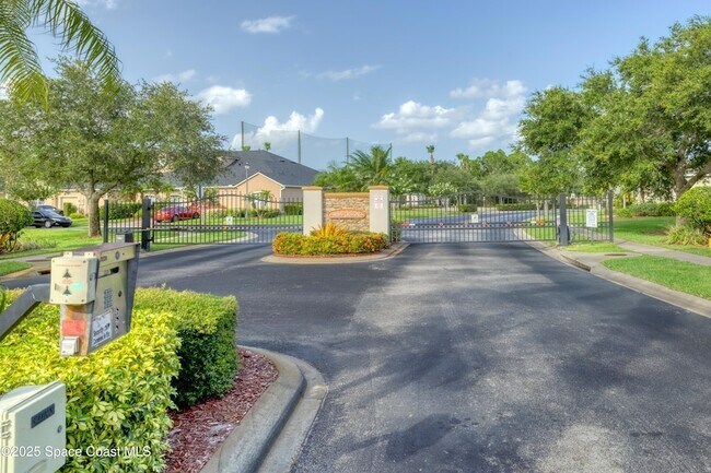 Building Photo - 843 Remington Green Dr SE