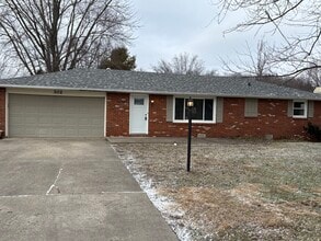 Building Photo - 302 Spring Mill Rd