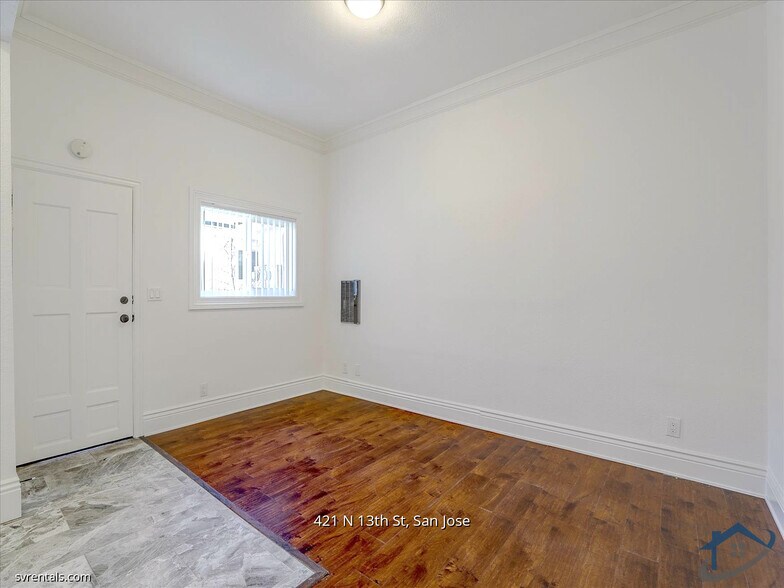 Building Photo - 421 N 13th St