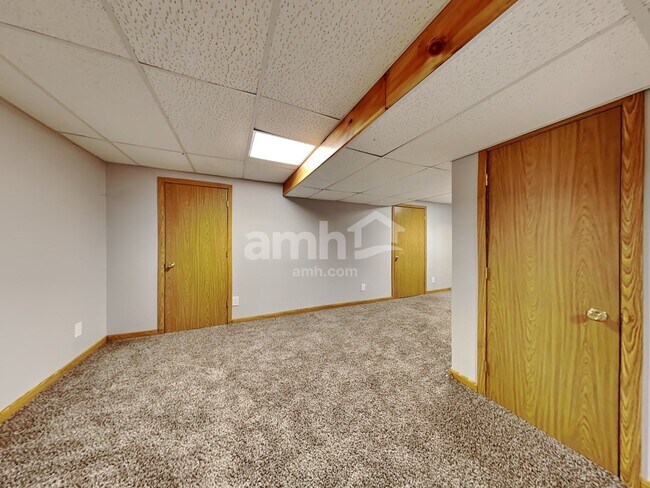 Building Photo - 12 W Country Walk Dr