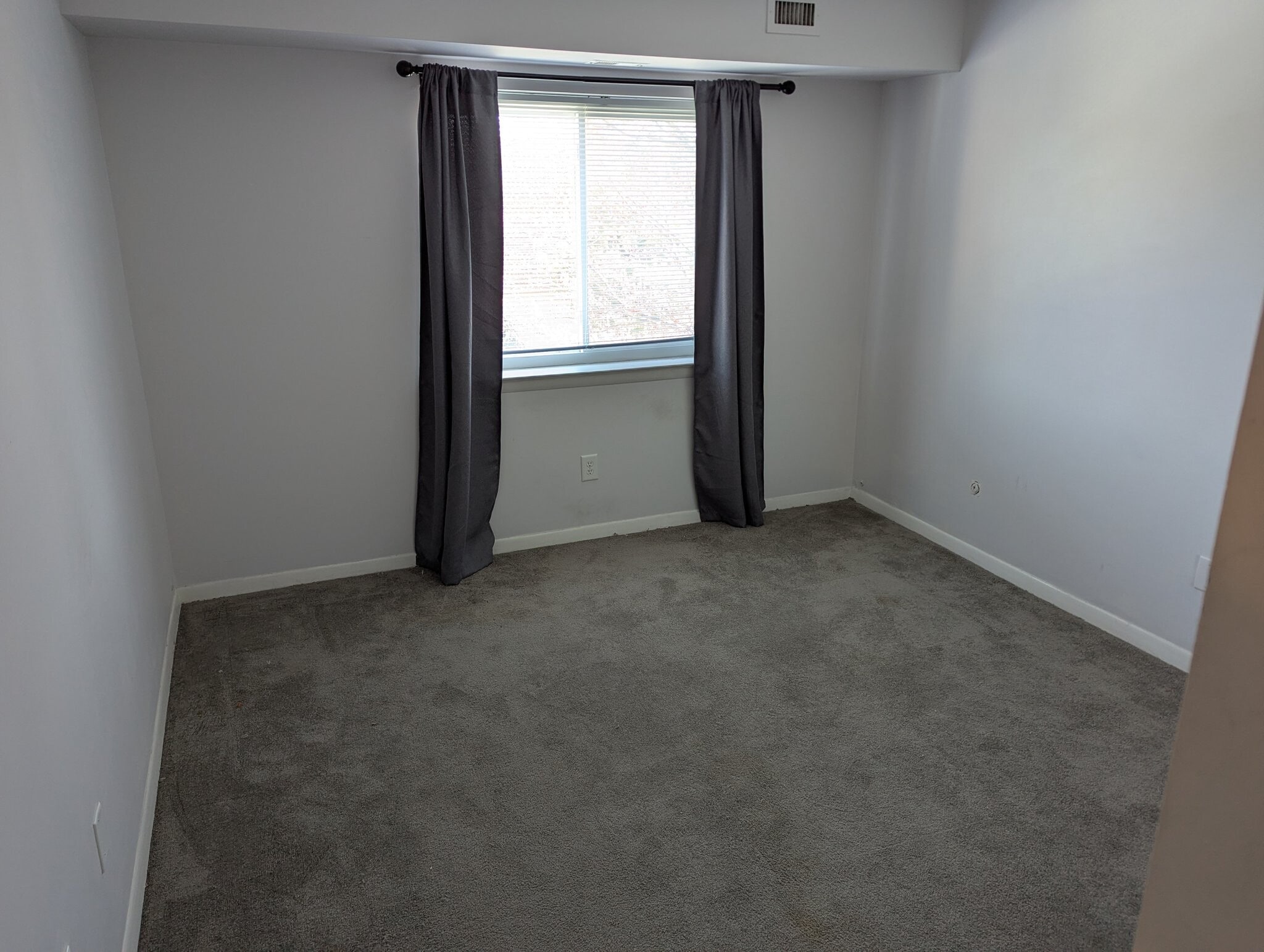 Building Photo - 47301 Delaire Landing Rd