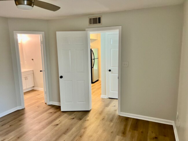 Building Photo - 4408 Lord Loudoun Ct