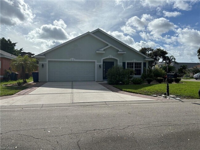 Primary Photo - 9200 Middle Oak Dr