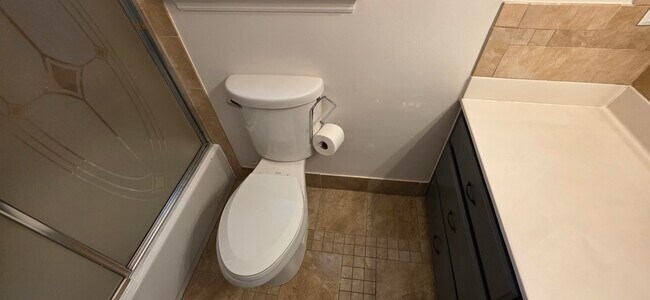 Building Photo - 4011 Pinnacle Way