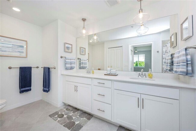Building Photo - 17500 Opal Sand Dr