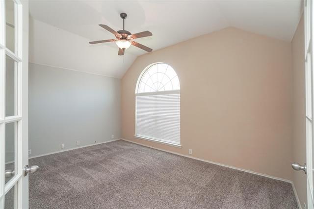 Building Photo - 1044 Southfork Dr