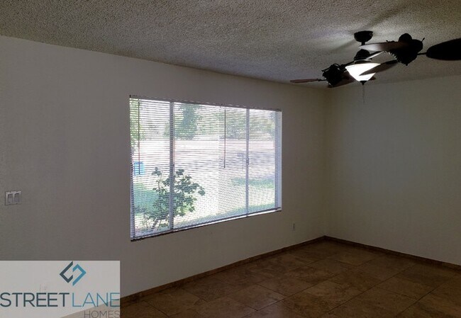 Building Photo - REDUCED! - Now offering 1-month free!