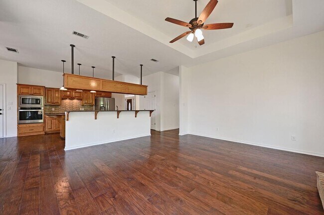 Building Photo - 11305 Nutwood Cove