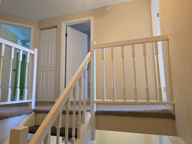 Building Photo - 1/2 off the first month!!