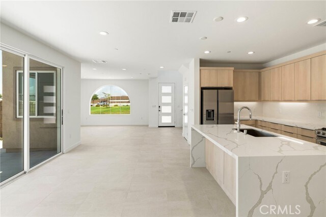 Building Photo - 75285 Buckley Dr