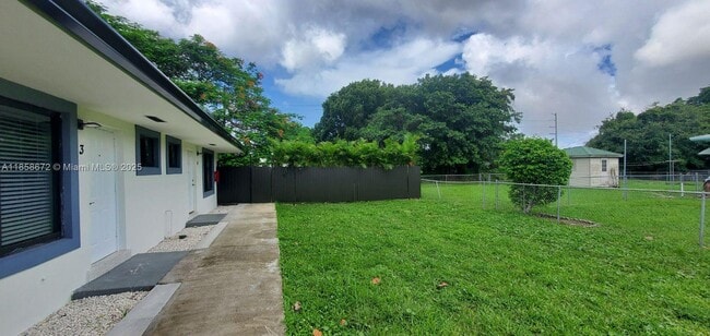 Primary Photo - 2932 NW 59th St