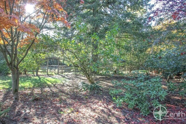 Building Photo - 12908 NE Salmon Creek Ave