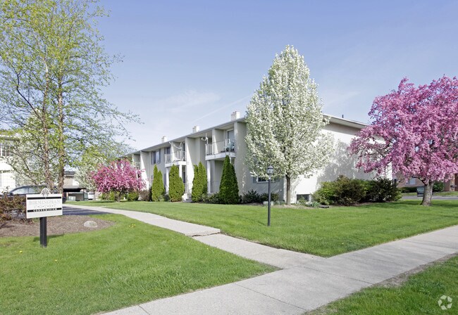 Building Photo - Birmingham Court Condominiums