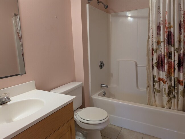 Building Photo - 285 America Blvd