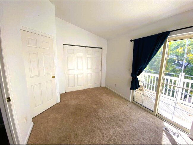 Building Photo - 17293 E Ford Dr