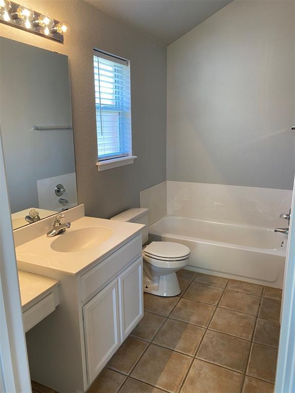 Building Photo - 16413 Otter Dr