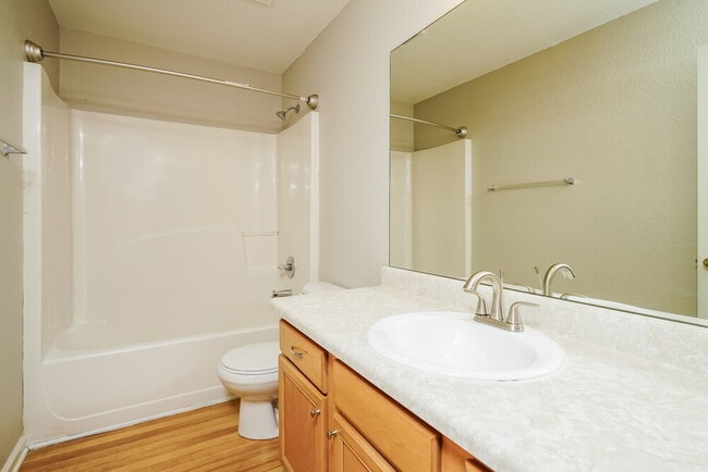 Building Photo - 5357 Jerome Rd