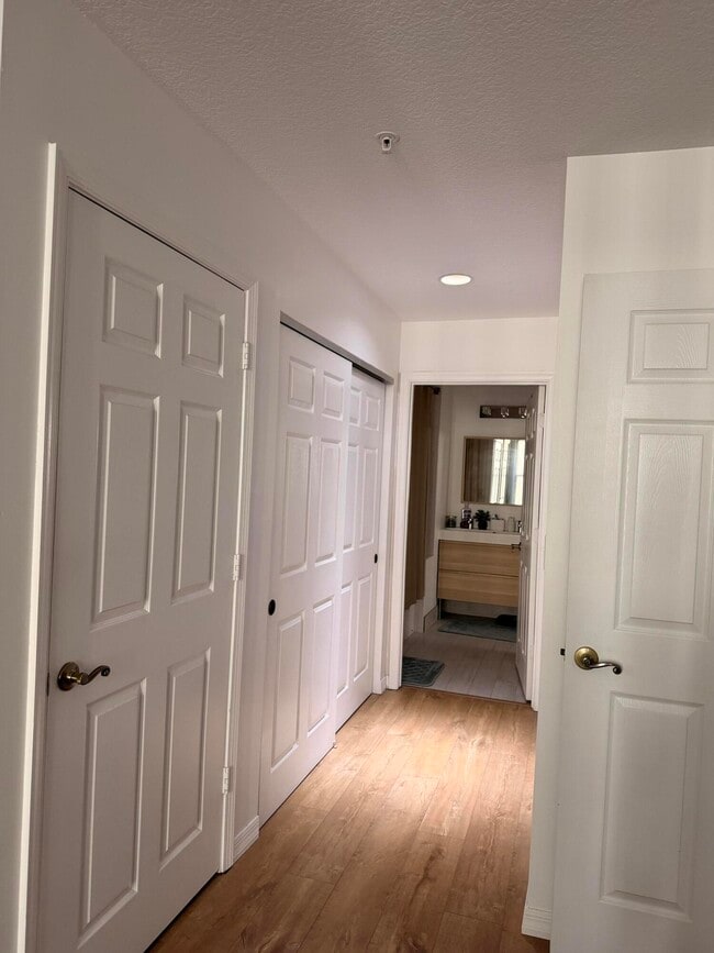 Building Photo - 1200 Town Center Dr