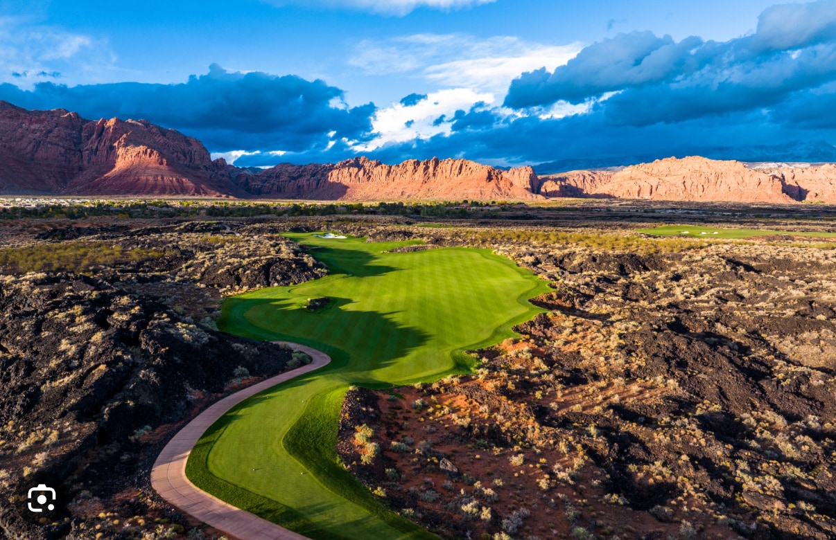 Black Desert Fairway Slices Through Ancient Lava Flow - 1500 E Split Rock Dr