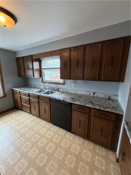 Building Photo - 120 S Washington St