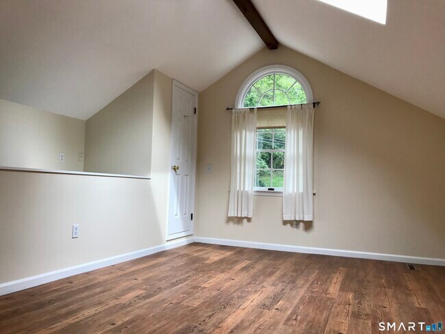 Building Photo - 53 Huckleberry Hill Rd