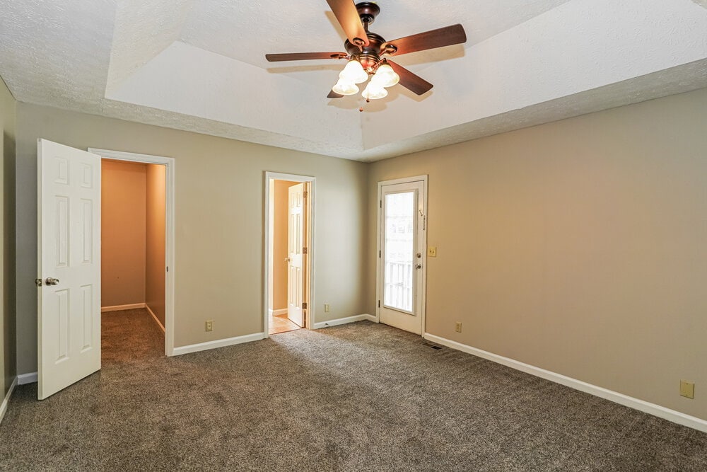 Building Photo - 4020 Calumet Dr