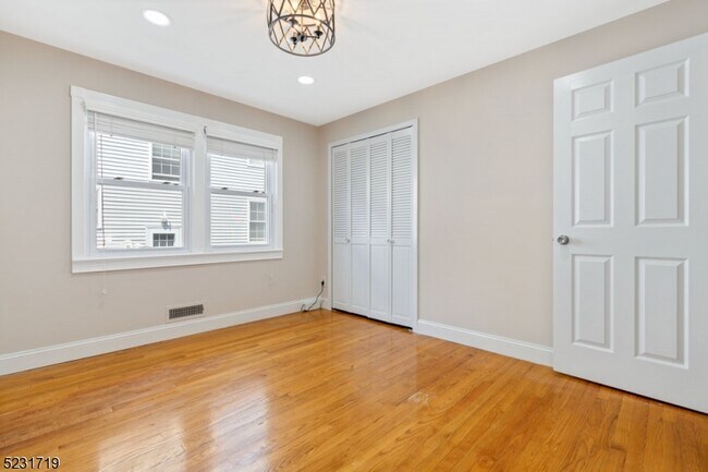 Building Photo - 105 Berkeley Ave