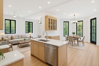 Building Photo - 34 Clinton Ave