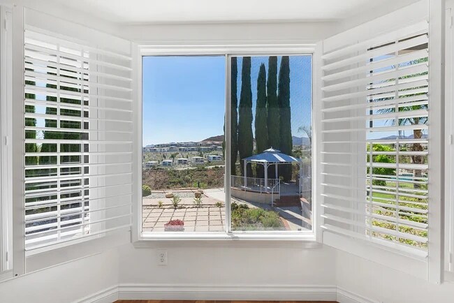 Building Photo - 12021 Falcon Crest Way