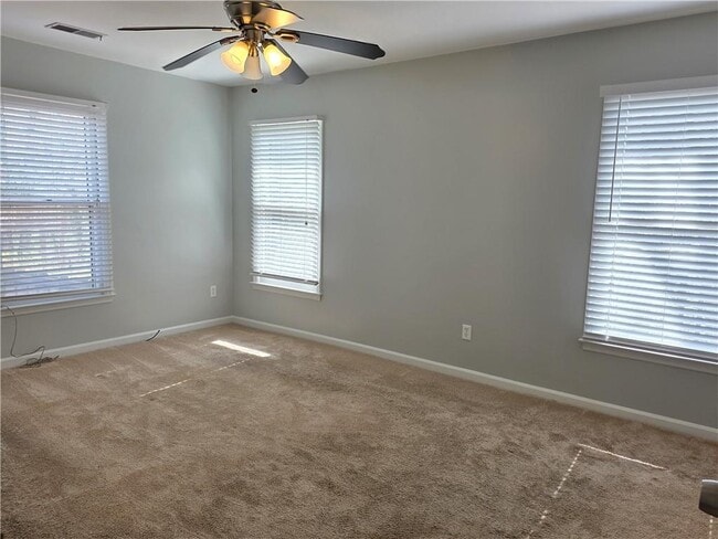 Building Photo - 1834 Cooper Lake Dr SE