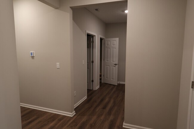 Building Photo - 2951 Daylily Dr