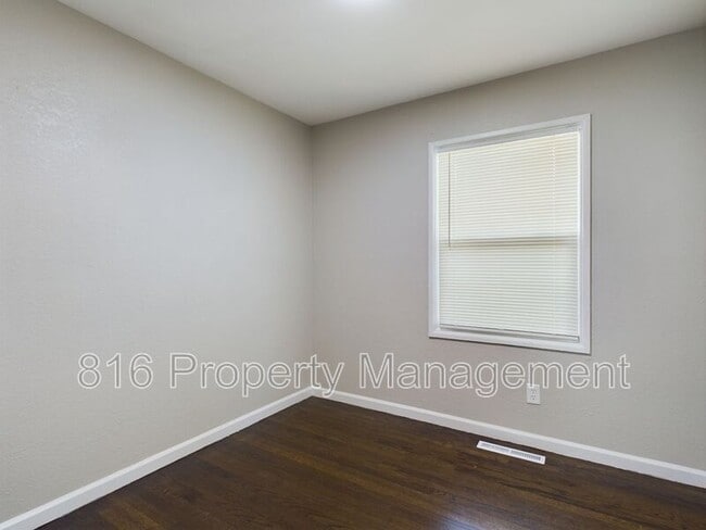 Building Photo - 4535 Lister Ave