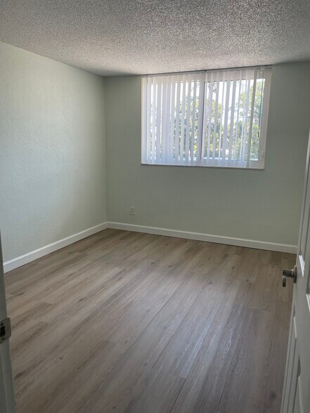 Building Photo - 2630 Coconut Bay Ln