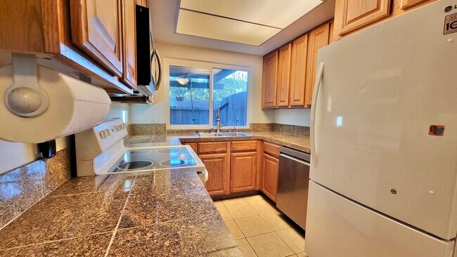 Building Photo - 9505 Easter Way