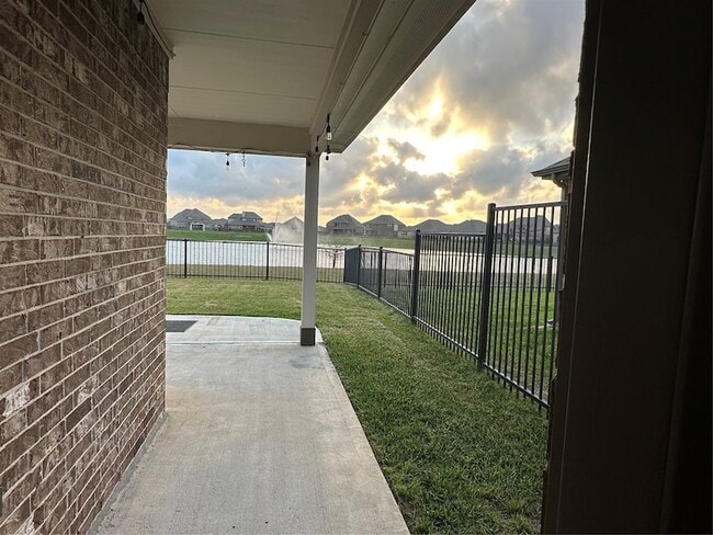 Building Photo - 2629 Bernadino Dr