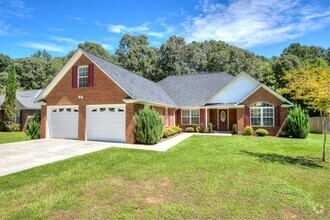 Building Photo - 3165 Foxcroft Cir