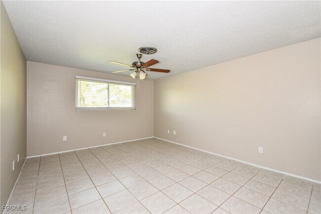 Building Photo - 2621 10th St