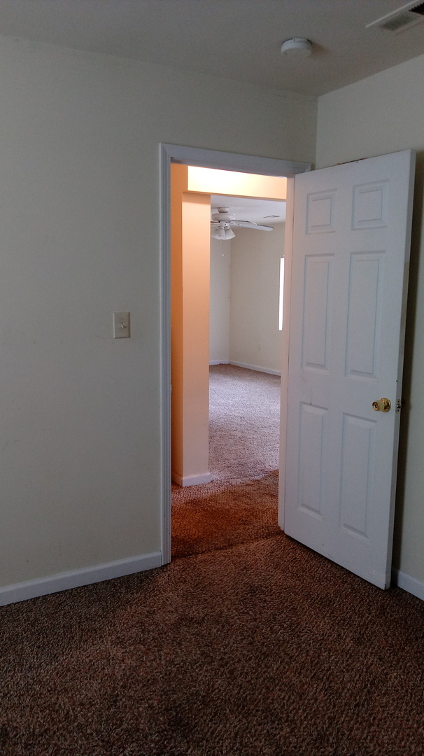 Building Photo - Save big money on this nice 2BR home!