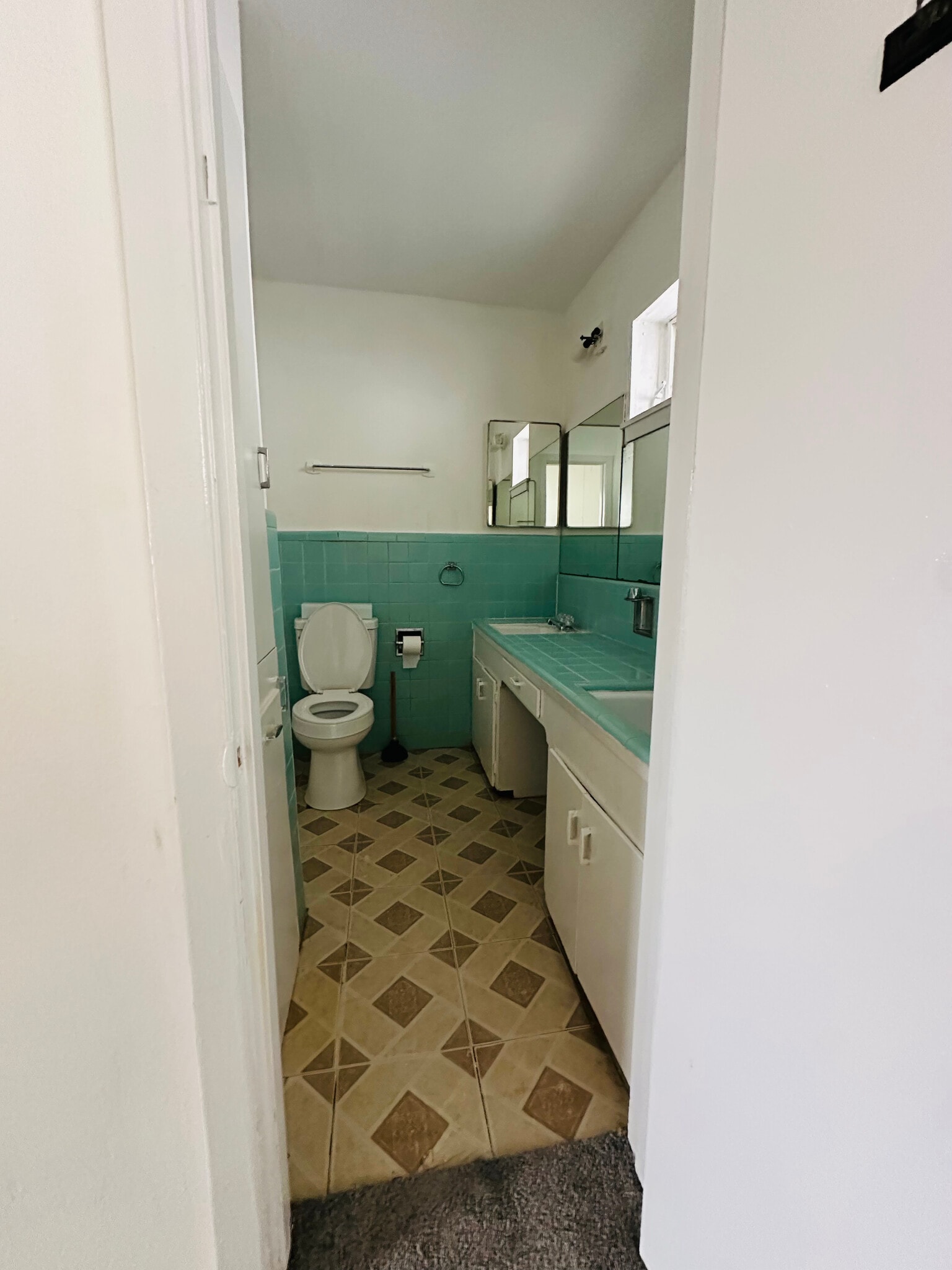 bathroom - 3834 Glen Arbor Dr
