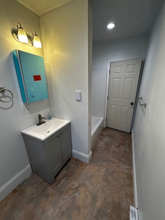 Building Photo - 428 Hamilton St