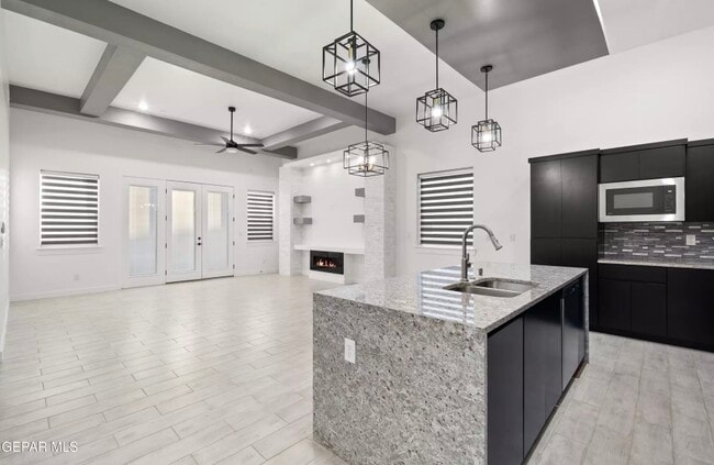 Building Photo - 13832 Paseo de Loma Ct