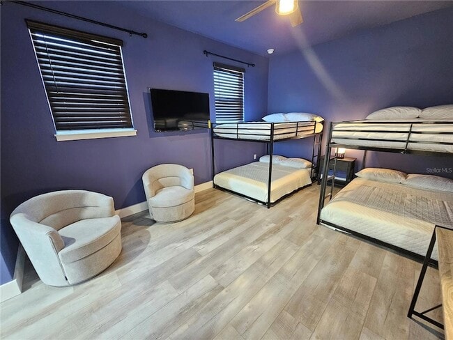 Building Photo - 2075 Jewell Ave