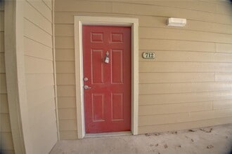 Building Photo - 2320 Gracy Farms Ln