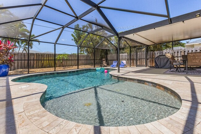 Building Photo - 660 100th Ave N