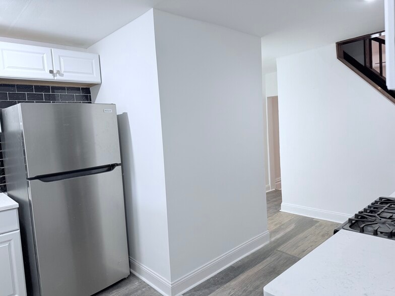 Building Photo - 3817 Howley St